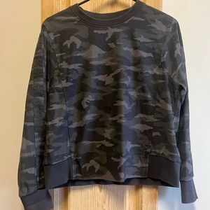 Athleta camo crew sweatshirt
